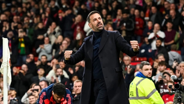 M.U đấu PAOK: Cơ hội chứng minh năng lực của Van Nistelrooy trước Amorim!