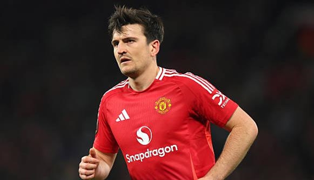 Màn cứu rỗi từ Maguire chỉ làm nổi bật thêm vấn đề của M.U