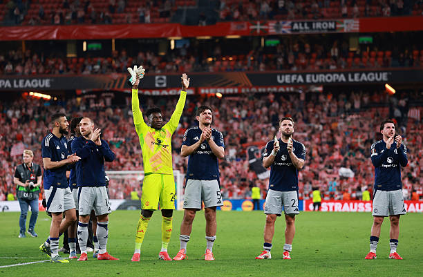 Man United vùng vẫy theo cách không ai ngờ đến