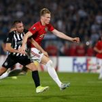 ‘Man Utd gọi tới và bảo tôi đưa số áo của mình cho cậu ta’