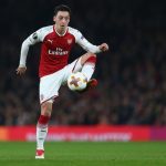 Mesut Ozil lập thành tích đáng tự hào cho Arsenal