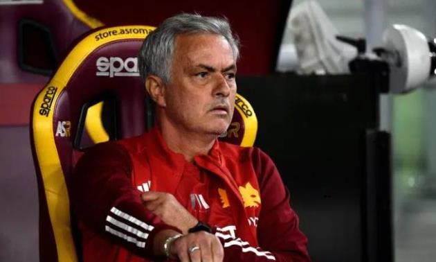 Mourinho: “Cậu ấy có thể chơi bất cứ đâu”