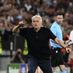 Mourinho chỉ trích trọng tài
