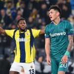 Mourinho giúp Fenerbahce hủy diệt Anderlecht, đặt một chân vào vòng 16 đội Europa League