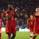 Mourinho lý giải nguyên nhân Roma sa sút ở hiệp 2