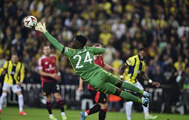 Mourinho ngả mũ trước sao Man Utd: “Không thể tin nổi!”