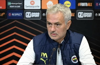 Mourinho thất vọng trước trận gặp Man Utd