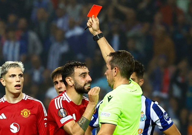 Nếu muốn giữ ghế, Ten Hag phải mạnh dạn “trảm” Bruno