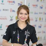 Ngắm vẻ đẹp lai tây hút hồn của nữ phóng viên Malaysia