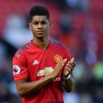 Người kế thừa của Rooney bị chê bai tơi tả