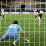 ‘Người nhện’ lên đồng, Man Utd cay đắng rời Europa League