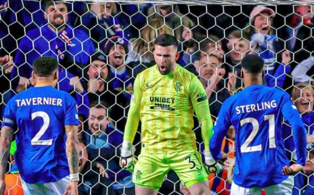 Nico Williams cùng đồng đội bất lực trước siêu thủ môn của Rangers