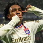 NÓNG! Lyon đón cú hích lớn trước trận gặp MU