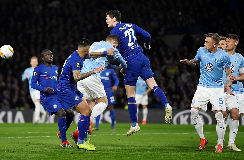 Oliver Giroud nổ súng, Chelsea tạm thời vượt qua cơn khủng hoảng