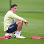 Ozil ‘một lòng’ với Arsenal khiến Mikel Arteta phát cuồng