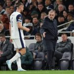 Postecoglou: Còn 10 người Tottenham vẫn pressing