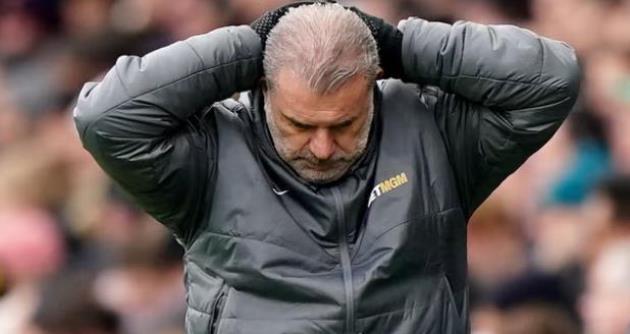 Postecoglou trong vòng xoáy tử thần của Erik ten Hag