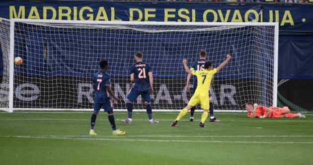 “Quá kém cỏi từ Arsenal”