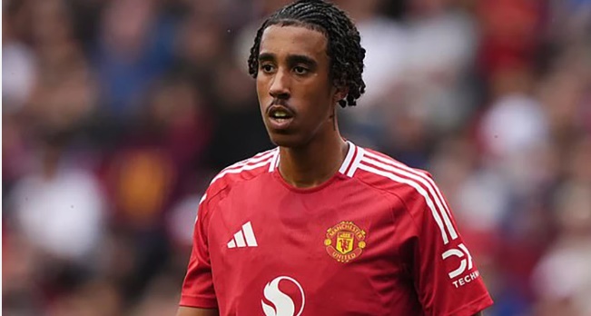 Rõ cơ hội ra sân của Yoro trước Lyon