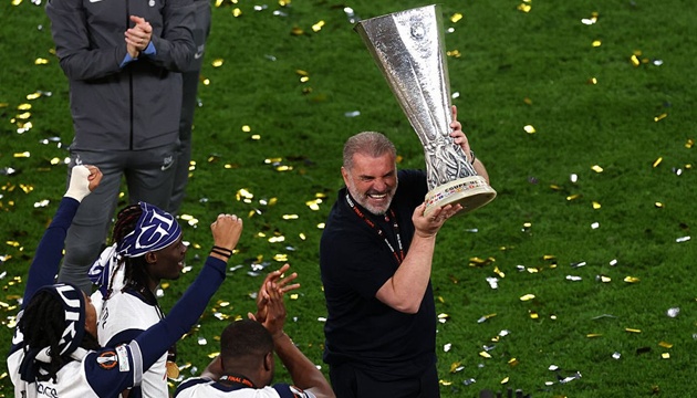 Salah đăng bài “xát muối” Man Utd sau thất bại chung kết đau đớn