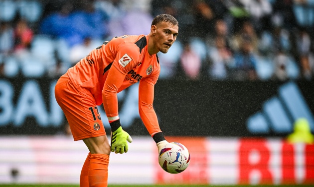 Sancho – Jorgensen đem đến cơn đau đầu cho Maresca