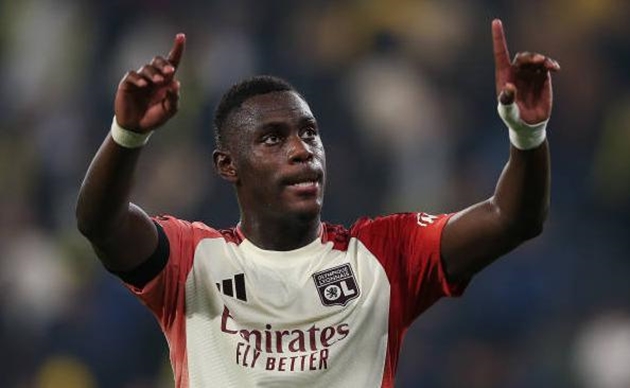 Sao Lyon thách thức M.U: “Chúng tôi không đến đó để quay video”