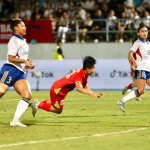SEA Games 33: CĐV Thái mỉa mai trọng tài tước bàn thắng của Bích Thùy