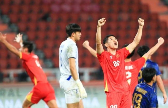 SEA Games 33 và cú ngược dòng ở Rajamangala: Khi U22 Việt Nam chiến thắng bằng tinh thần thép