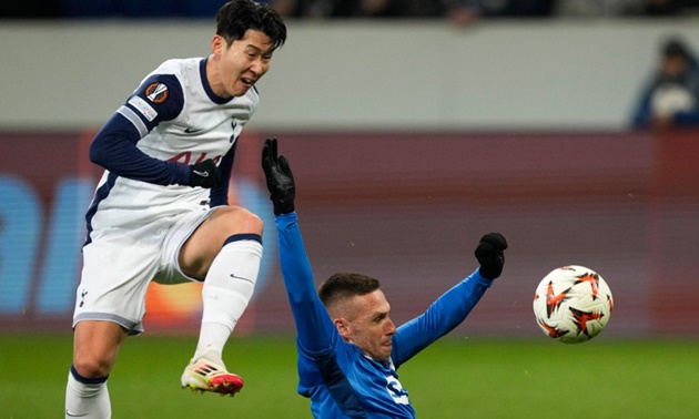 Son lập cú đúp, Tottenham giành chiến thắng trong trận cầu 5 bàn