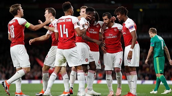 Tam tấu rực sáng, Arsenal vùi dập Vorskla ấn tượng ngày ra quân