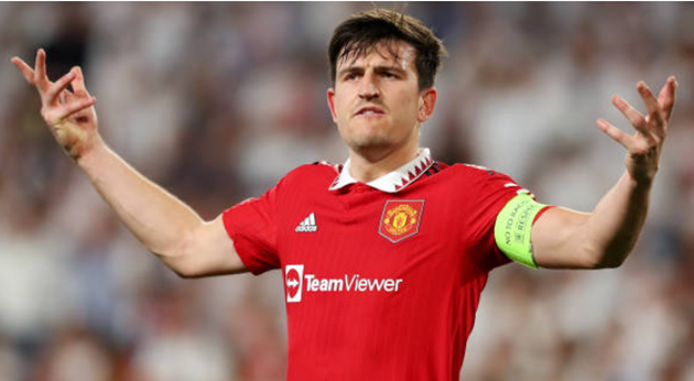 Ten Hag đã đúng, Maguire – De Gea ‘tự bắn vào chân’
