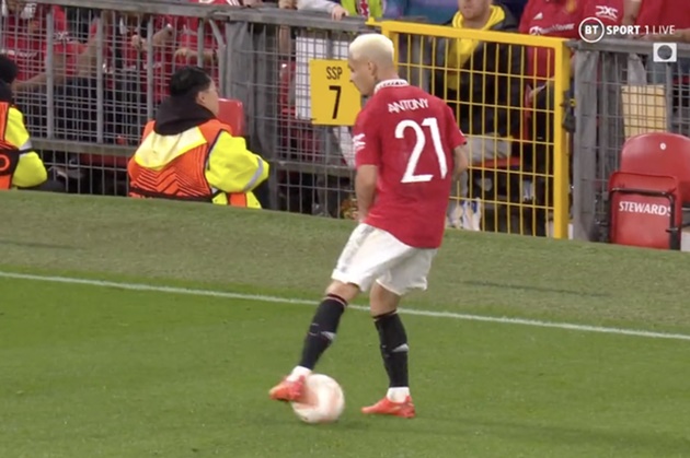 Ten Hag lên tiếng cảnh cáo Antony