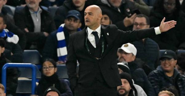 Thảm bại trước Chelsea, HLV Noah thừa nhận điều cay đắng