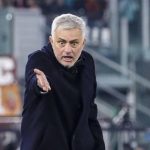 Thắng 2-0, Mourinho phản ứng bất ngờ