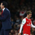 Thắng trận, Emery nói 1 câu lạnh lùng về việc bỏ rơi Ozil