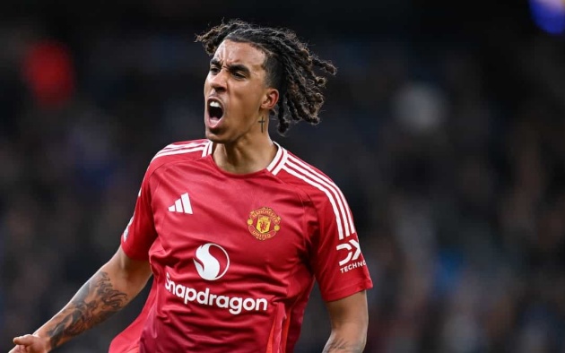 Thống kê khủng của Leny Yoro trước Lyon