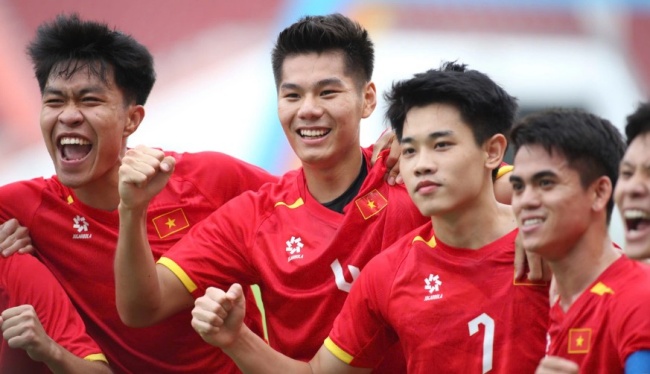 Thủ tướng Phạm Minh Chính chúc mừng chiến thắng của U22 Việt Nam và tuyển nữ tại SEA Games 33