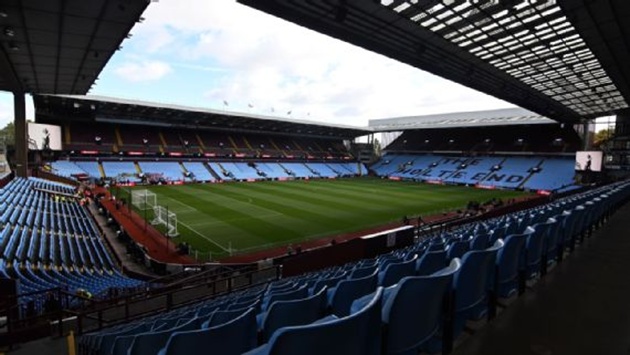 Tranh cãi việc cấm CĐV Maccabi dự trận Aston Villa