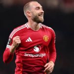 Trớ trêu thay Eriksen trong ngày M.U phơi bày mặt tối