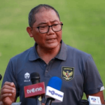 Trưởng đoàn Sumardji “tẩy não” U22 Indonesia trước trận quyết đấu Myanmar tại SEA Games