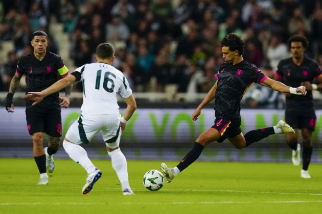 Tung đội hình B, Chelsea hủy diệt đối thủ