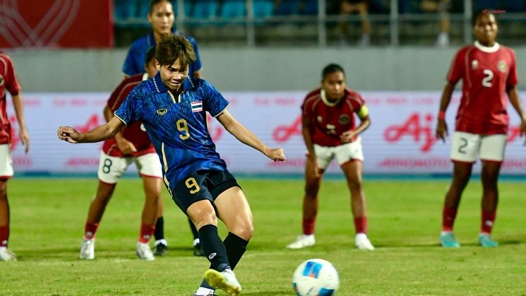 Tuyển nữ Indonesia thua sốc 0-8 ngày mở màn SEA Games