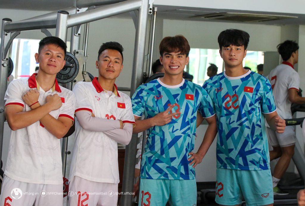 U22 Việt Nam cười thả ga, thảnh thơi chờ đấu Malaysia