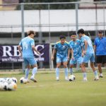 U22 Việt Nam tập luyện dưới trời nắng gắt, quyết thắng Malaysia