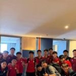 U22 Việt Nam thăm đội trưởng U22 Lào sau chấn thương nghiêm trọng