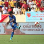 U23 Lào rơi chiến thắng trước Singapore ở phút 90+6