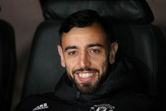 Van Persie phát cuồng Fernandes: “Không thể tin nổi!”