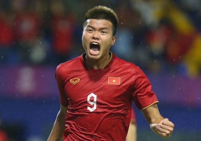 Văn Tùng chỉ còn chờ phá lưới U22 Thái Lan