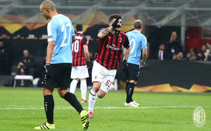 Vùi dập Dudelange, AC Milan nắm lại quyền tự quyết ở Europa League