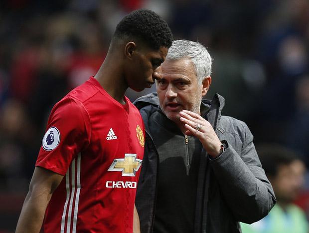 Xem Mourinho “liệu cơm gắp mắm”